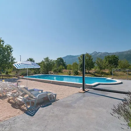 In With Outdoor Swimming Pool *